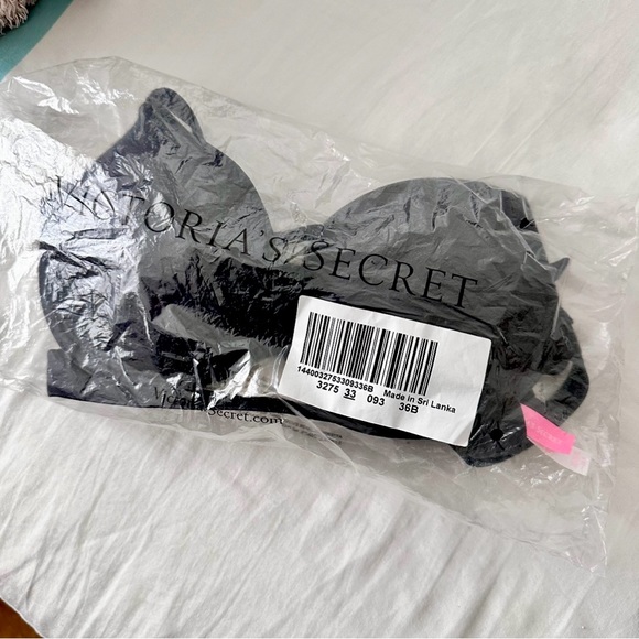 Victoria’s Secret Hottie Halter Top in black size 36B - Picture 7 of 8